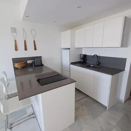 Altamira 81 - One Bed Appartement *